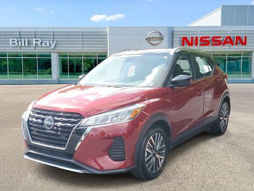 Scarlet Ember Tintcoat/Super Black 2024 Nissan Kicks SV