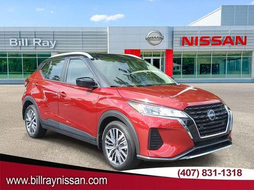 Scarlet Ember Tintcoat/Super Black 2024 Nissan Kicks SV