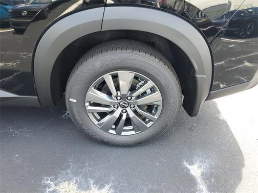 2025 Nissan Pathfinder SV FWD