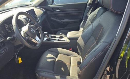 2022 Nissan Altima SR FWD