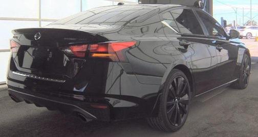 2022 Nissan Altima SR FWD