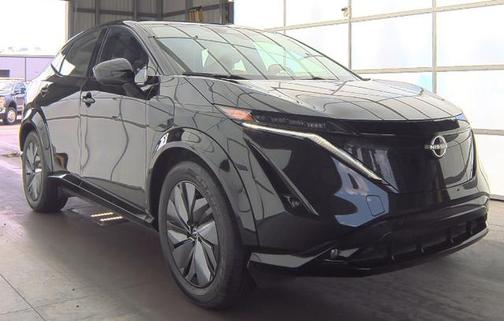 Black Diamond Pearl 2023 Nissan ARIYA EVOLVE+
