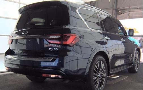 2024 INFINITI QX80 SENSORY AWD