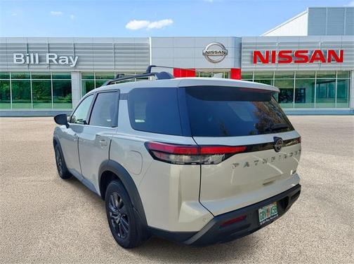 2022 Nissan Pathfinder SV 2WD