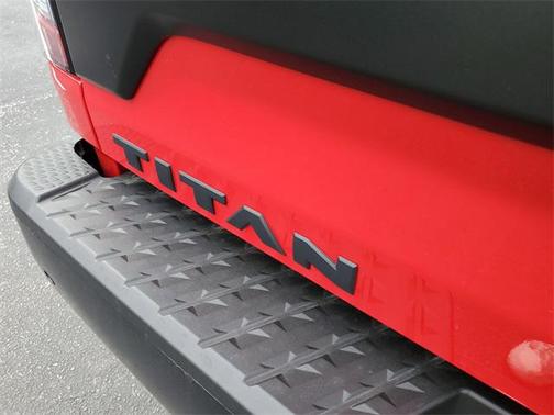 2024 Nissan Titan PRO-4X