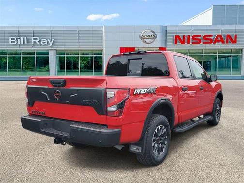 2024 Nissan Titan PRO-4X