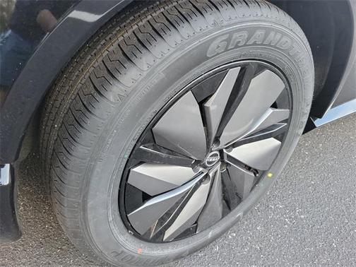 2024 Nissan ARIYA EVOLVE+