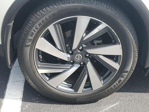 Pearl White 2018 Nissan Murano Platinum