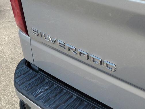 Silver Ice Metallic 2022 Chevrolet Silverado 1500 Limited Custom
