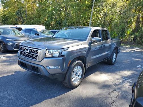 2024 Nissan Frontier SV