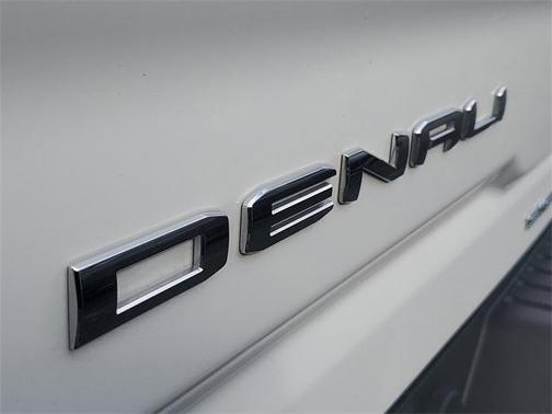2024 GMC Sierra 2500 Denali