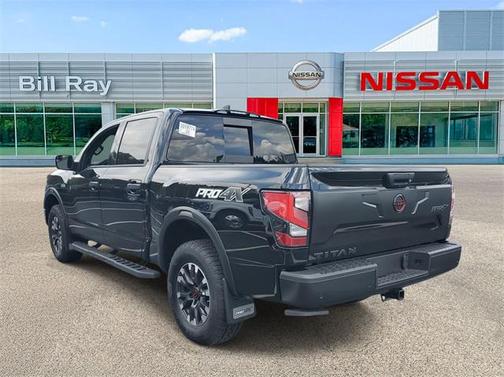 2024 Nissan Titan PRO-4X