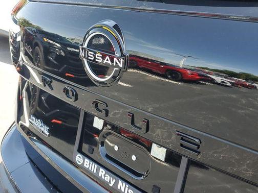 Super Black 2026 Nissan Rogue Dark Armor