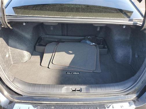 2023 Nissan Altima SR FWD