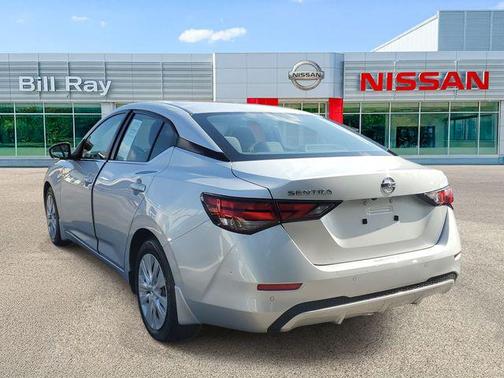 Brilliant Silver Metallic 2022 Nissan Sentra S