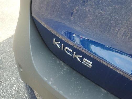 Deep Blue Pearl 2026 Nissan Kicks S