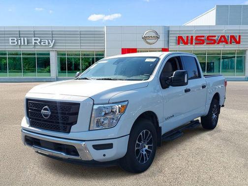 2024 Nissan Titan SV