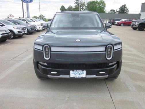 2023 Rivian R1S Adventure
