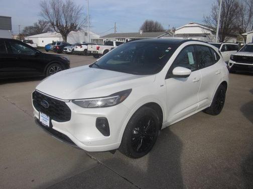 2026 Ford Escape ST-Line Elite