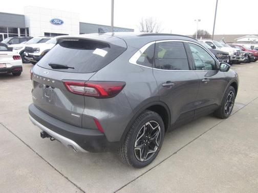 2026 Ford Escape Platinum