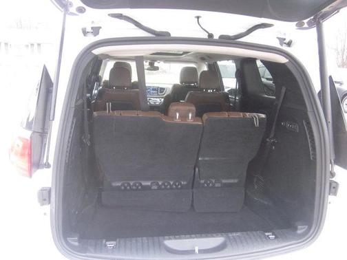 Bright White Clearcoat 2018 Chrysler Pacifica Limited