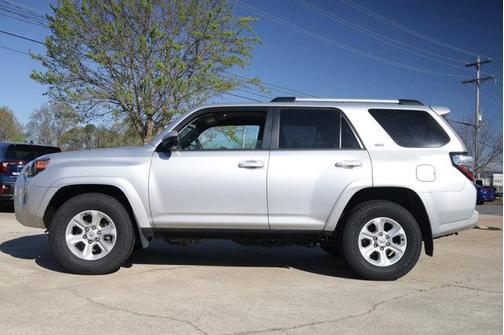 2024 Toyota 4Runner SR5