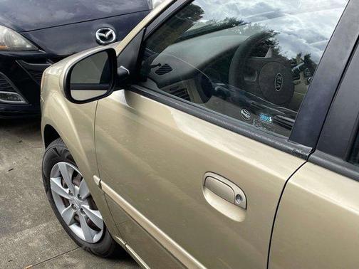 2010 Kia Rio LX