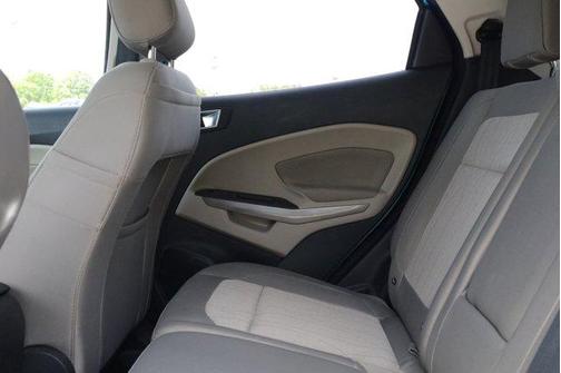 Blue Candy Metallic Tinted Clearcoat 2019 Ford EcoSport SE