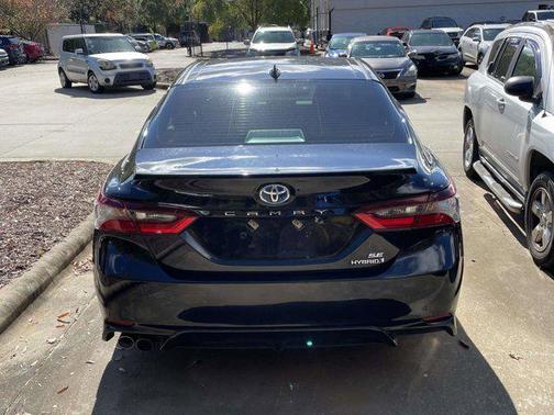 2024 Toyota Camry Hybrid SE
