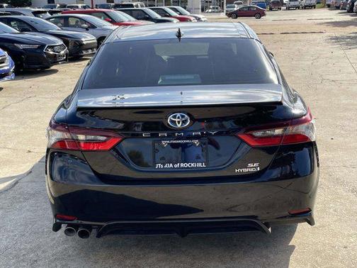 2024 Toyota Camry Hybrid SE