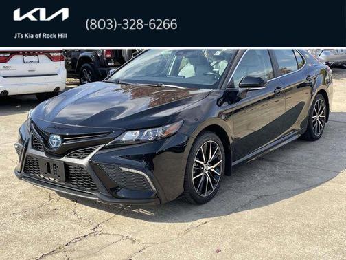 2024 Toyota Camry Hybrid SE