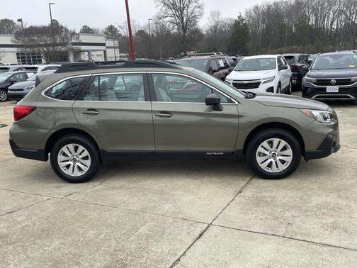 2019 Subaru Outback 2.5i