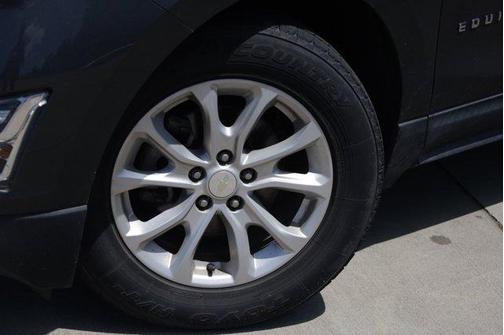 Nightfall Gray Metallic 2018 Chevrolet Equinox LT