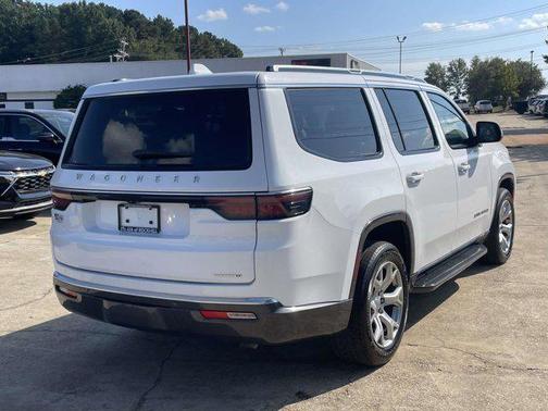 2022 Jeep Wagoneer Series II 4x2