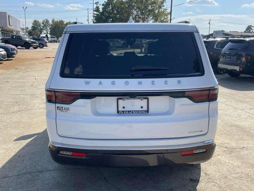 2022 Jeep Wagoneer Series II 4x2