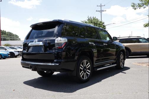Midnight Black Metallic 2018 Toyota 4Runner Limited