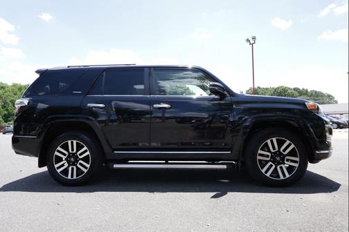 Midnight Black Metallic 2018 Toyota 4Runner Limited