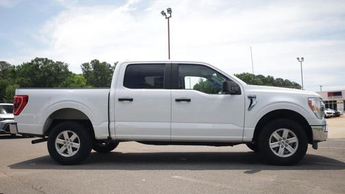 White 2022 Ford F-150 XL