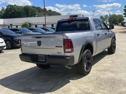2024 RAM 1500 Classic Warlock Crew Cab 4x4 5'7' Box