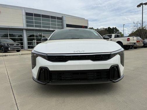 2025 Kia K4 GT-Line Turbo