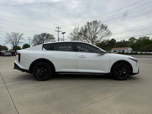 2025 Kia K4 GT-Line Turbo