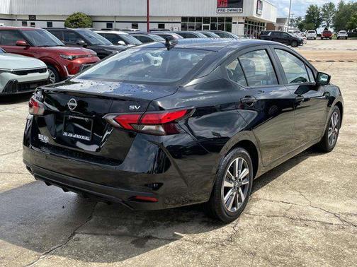 2023 Nissan Versa 1.6 SV