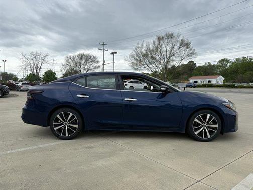 2023 Nissan Maxima SV Xtronic CVT
