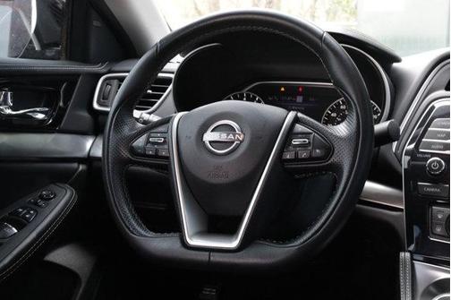 Deep Blue Pearl 2023 Nissan Maxima SV Xtronic CVT