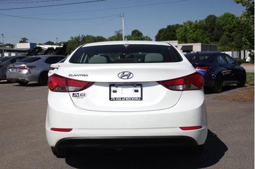 Quartz White Pearl 2015 Hyundai ELANTRA SE