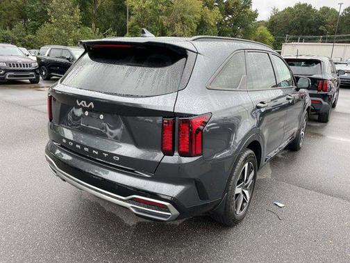 2022 Kia Sorento S
