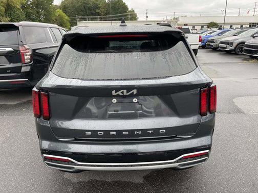 2022 Kia Sorento S