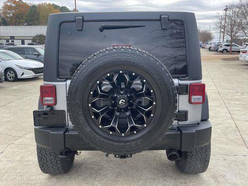 2015 Jeep Wrangler Unlimited Willys Wheeler