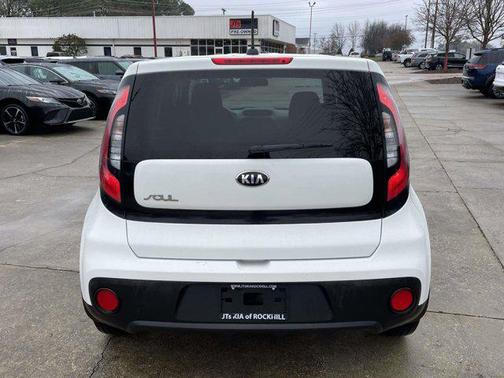 2017 Kia Soul Base