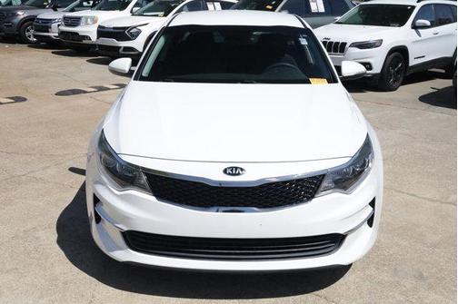 Snow White Pearl 2016 Kia Optima LX